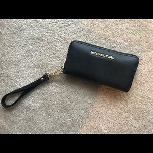 Michael Kors Wristlet